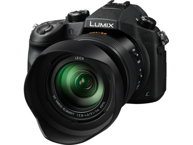 Panasonic Lumix FZ1000 Review – Hands on in Namibia